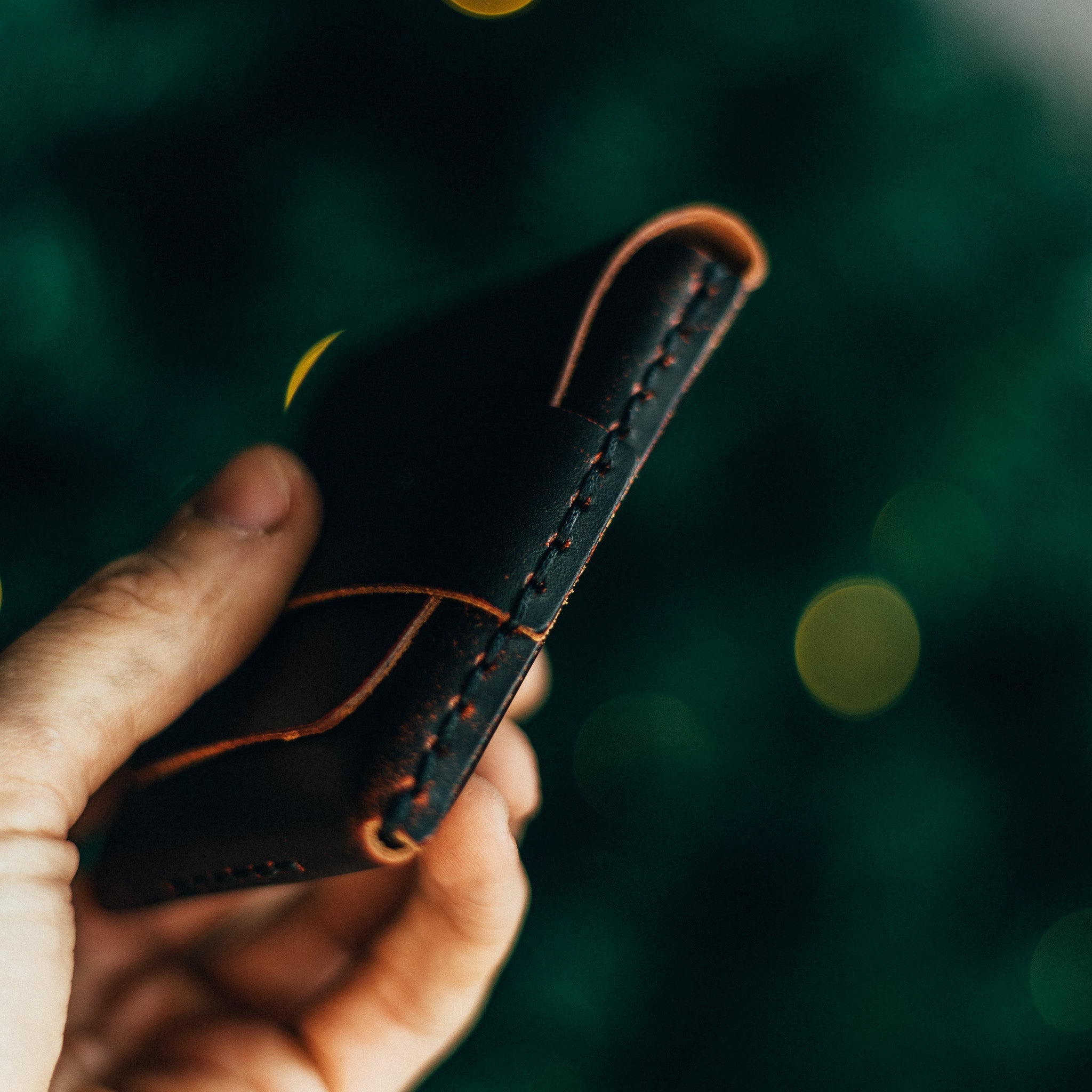 Why Handmade Leather Gifts Leave a Lasting Impression