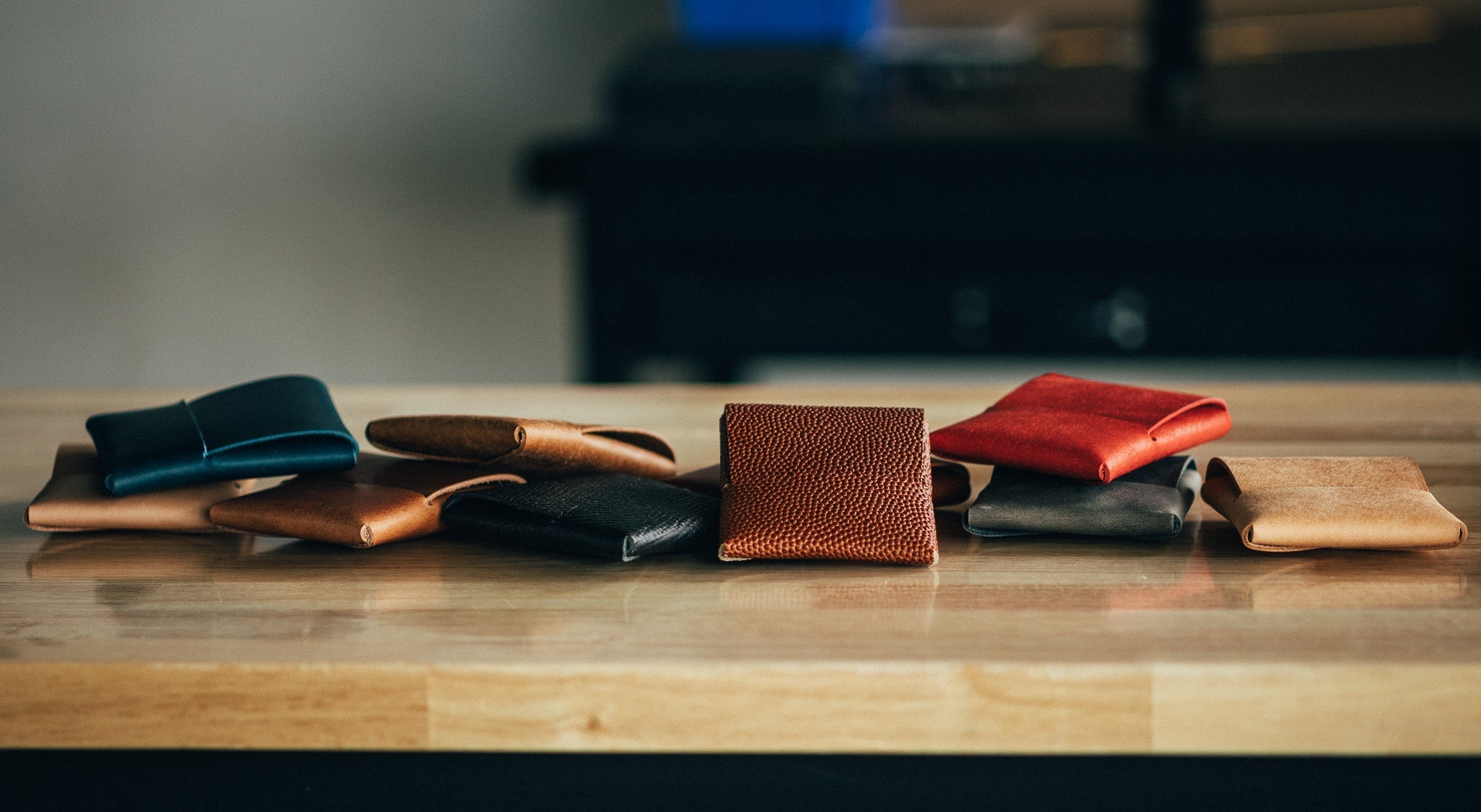 Form Meets Function: Balancing Style and Utility in Leather Goods